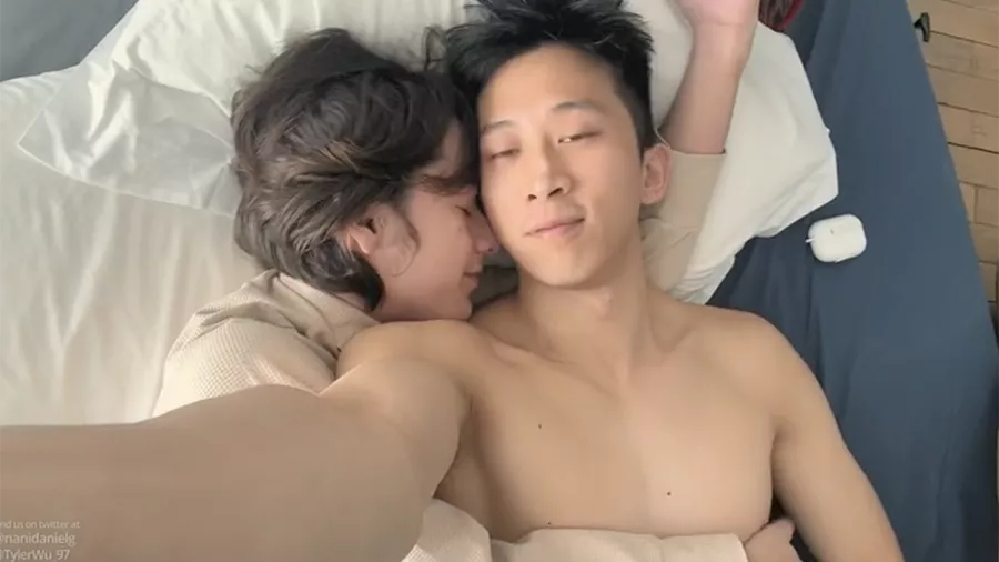 Слив эротического порно видео с корейскими геями